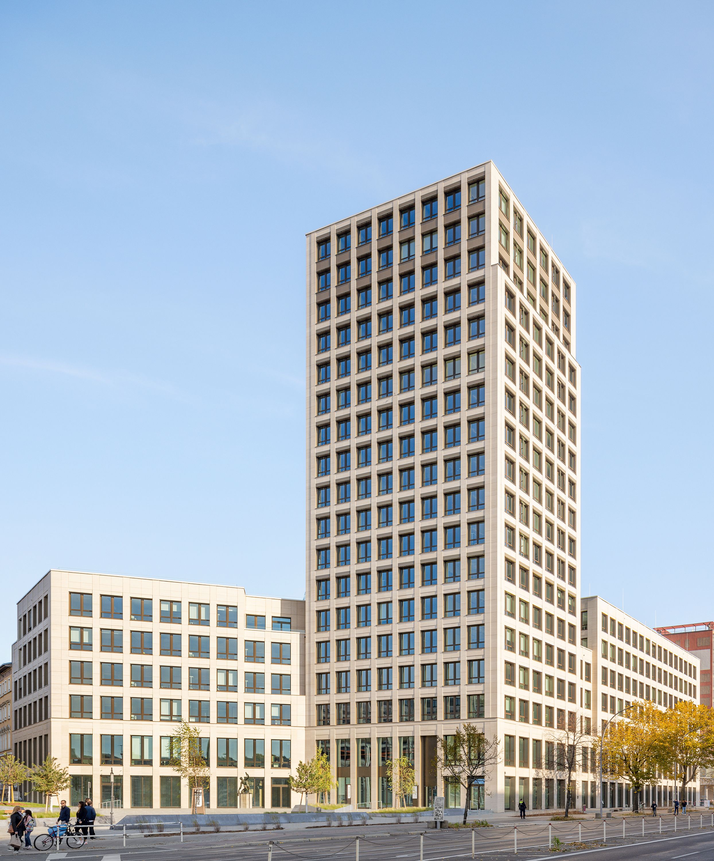 Das Quartier am Rathauspark in Berlin-Friedrichshain zeigt die Erfahrung von Baumschlager Eberle Architekten mit gemischt genutzten innerstädtischen Quartieren | Ulrich Schwarz